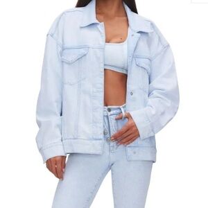 Good American Oversized Trucker Denim Jacket in Indigo 453